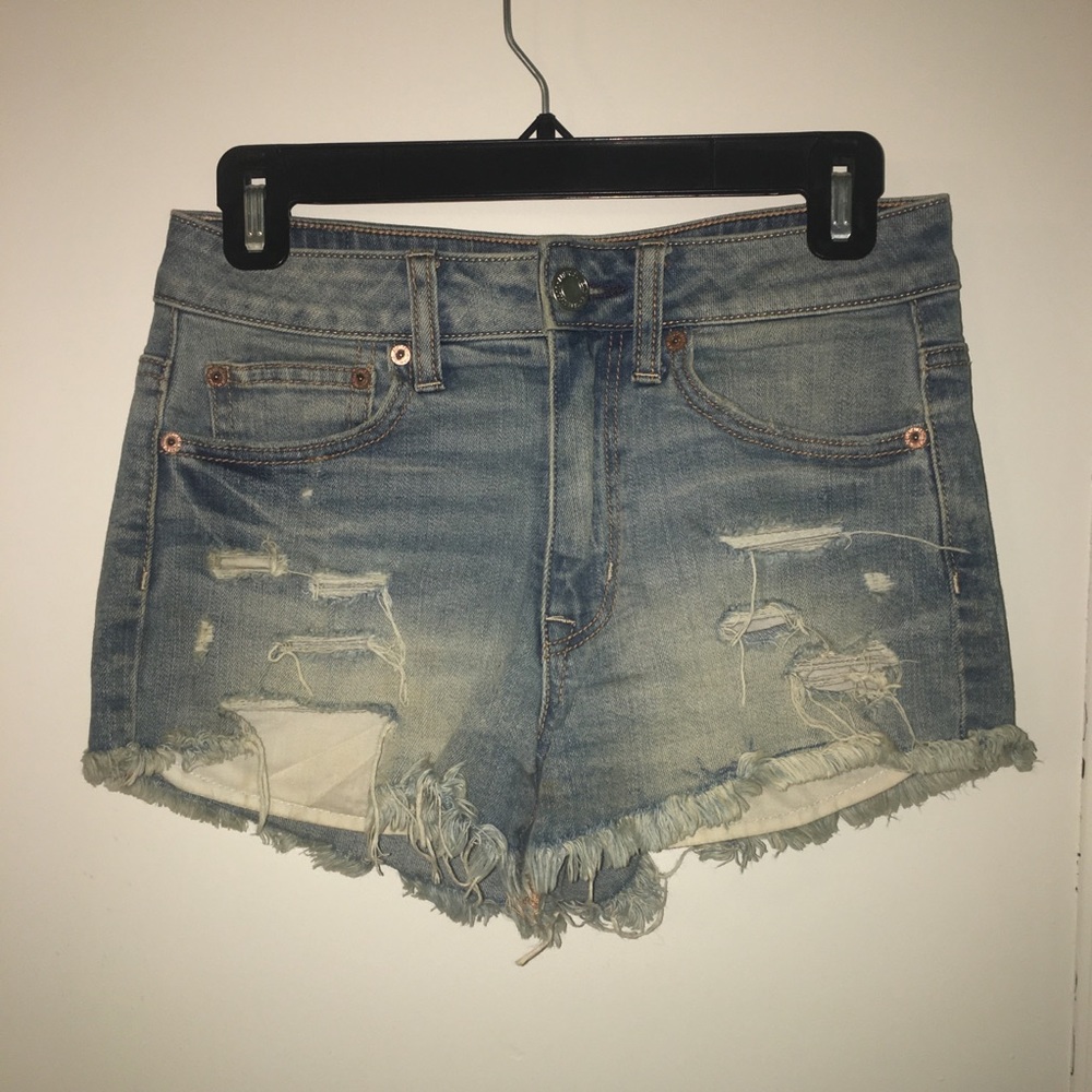 American Eagle festival short light wash